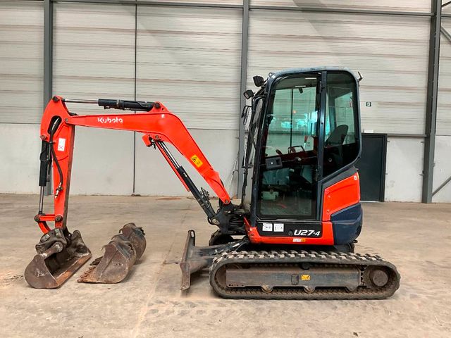 Kubota U 27-4