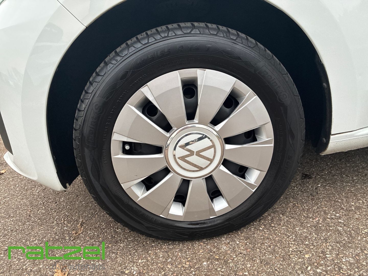 Fahrzeugabbildung Volkswagen up! Basis 1.0 DAB SHZ Rückfahrkam. Temp PDC Rege