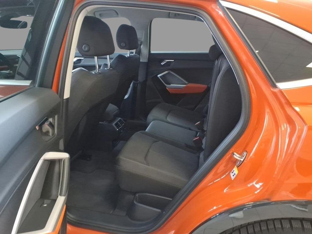 Audi Q3 Sportback 35 2.0 TDI S line AHK Audi-Sound foto 6