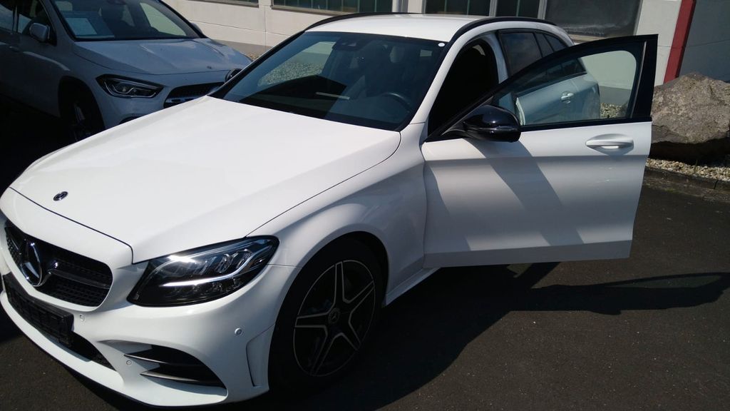 Image of Mercedes-Benz C 200