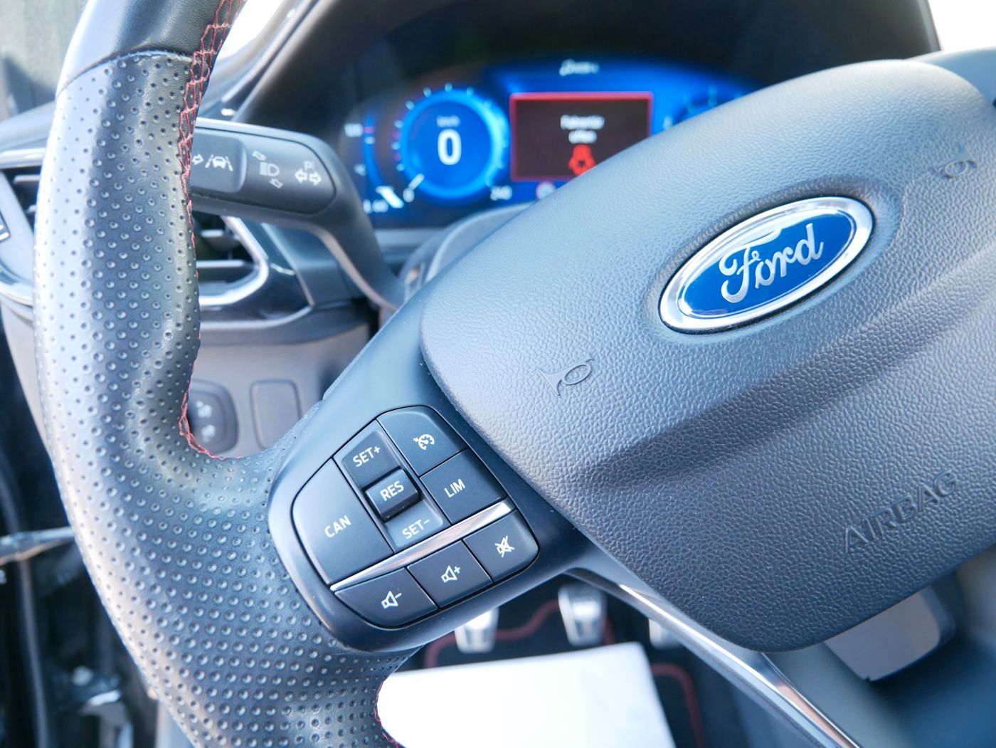 Fahrzeugabbildung Ford Puma 1.0 EcoBoost ST-Line NAVI SHZ+LHZ Klimaauto