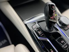 BMW 520i / M-PAKET EXCLUSIVE / 2.HD / NUR 53.tKM / BMW 520i / M-PAKET EXCLUSIVE / 2.HD / NUR 53.tKM /