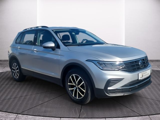 Fahrzeugabbildung Volkswagen Tiguan 1.5 TSI Life NAVI ACC LED SHZ