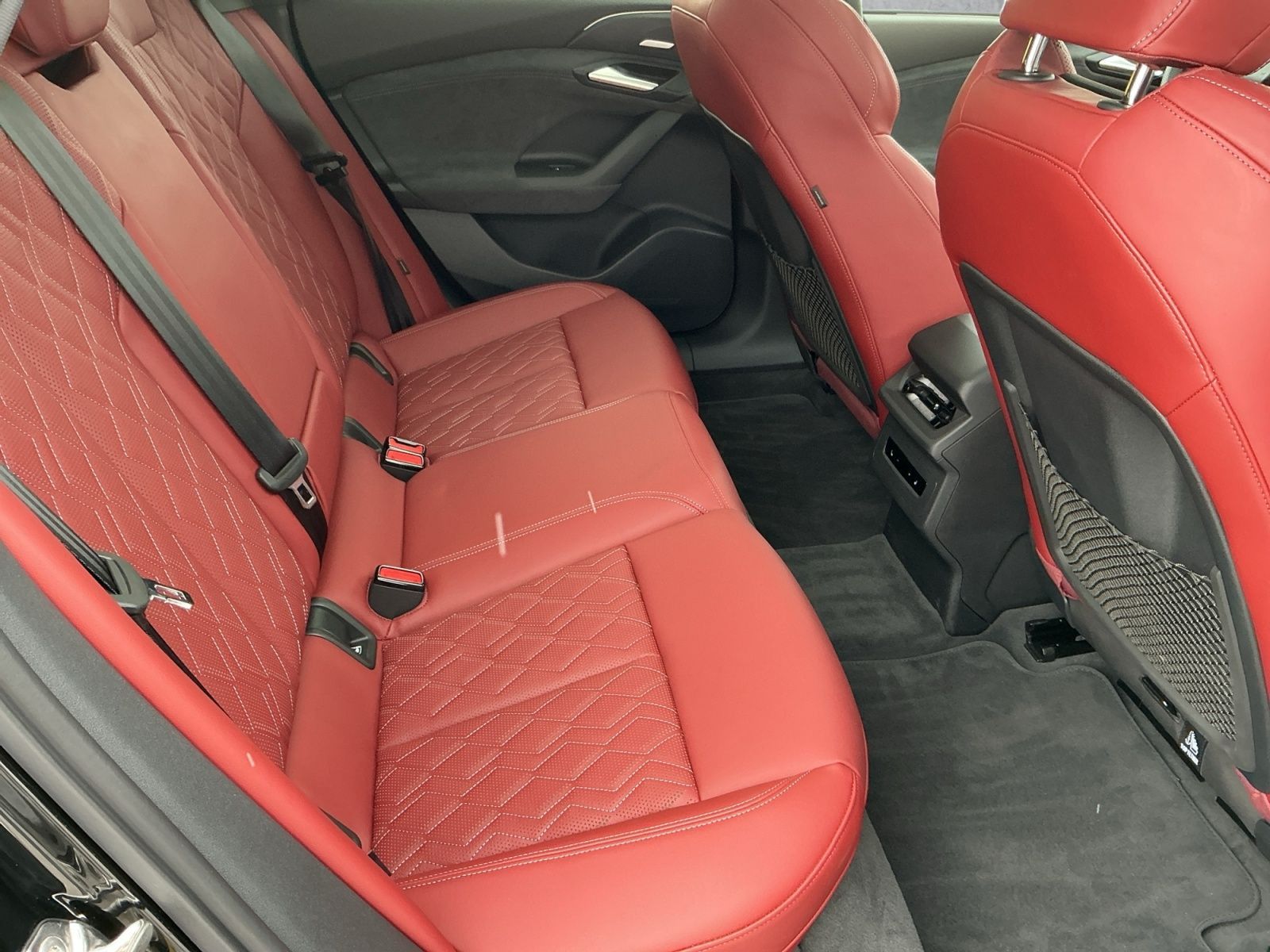 Audi S6 e-tron - Bild 14