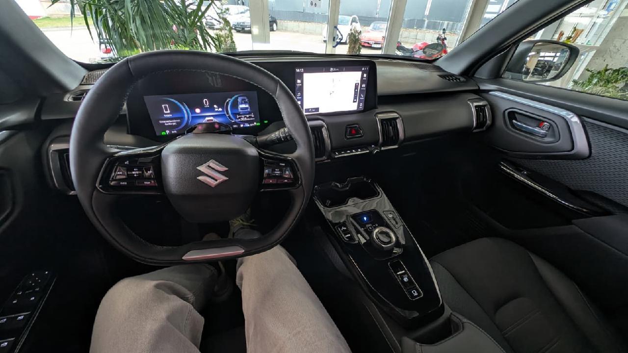 Suzuki e Vitara 128 kW eAxle Comfort+