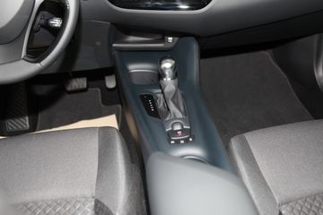 Toyota C-HR 1.8 Hybrid PDC KAMERA LED SITZHZG ACC NAVI