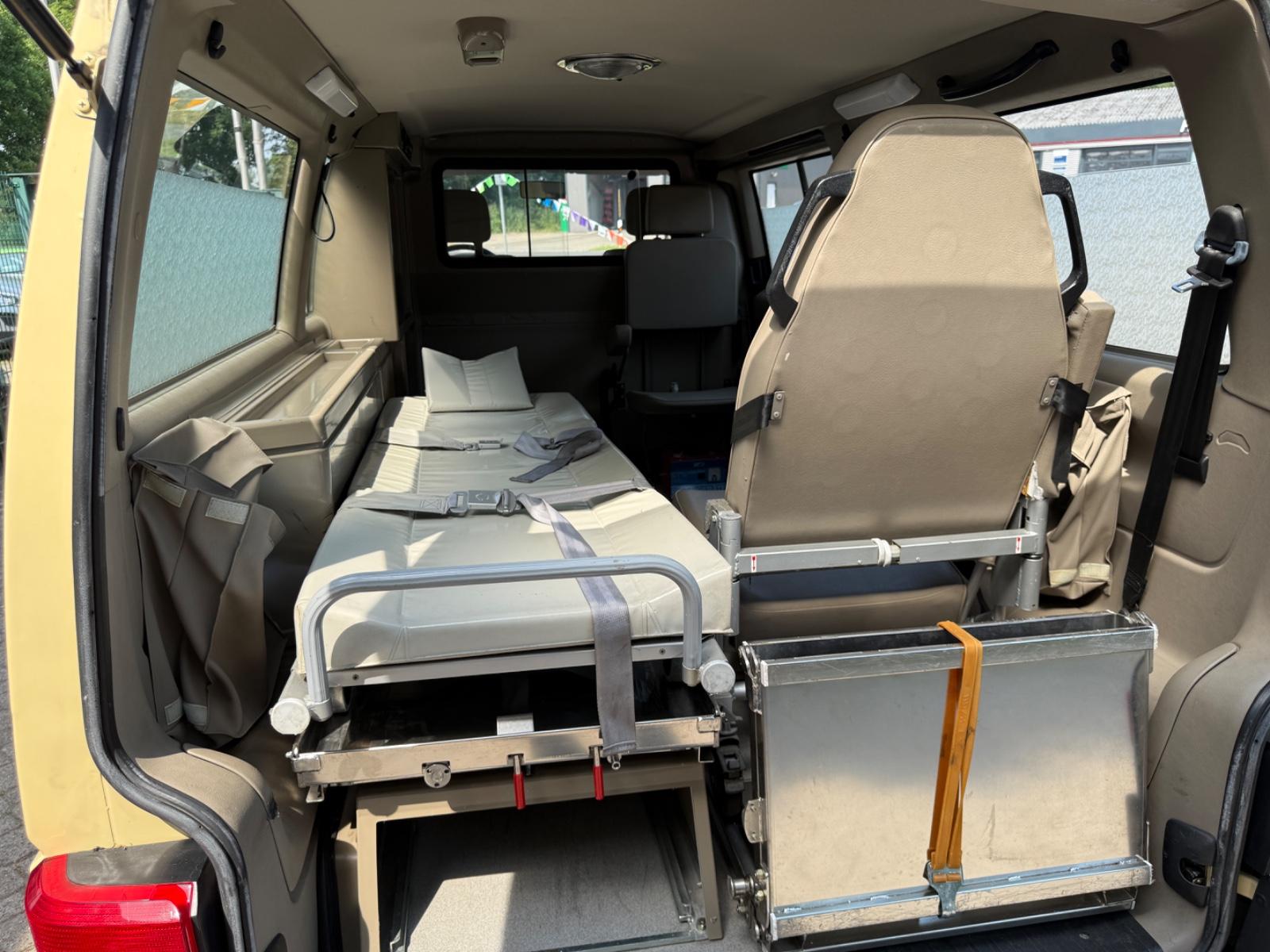 Volkswagen T4 Krankenwagen DRK 2.5 Lang