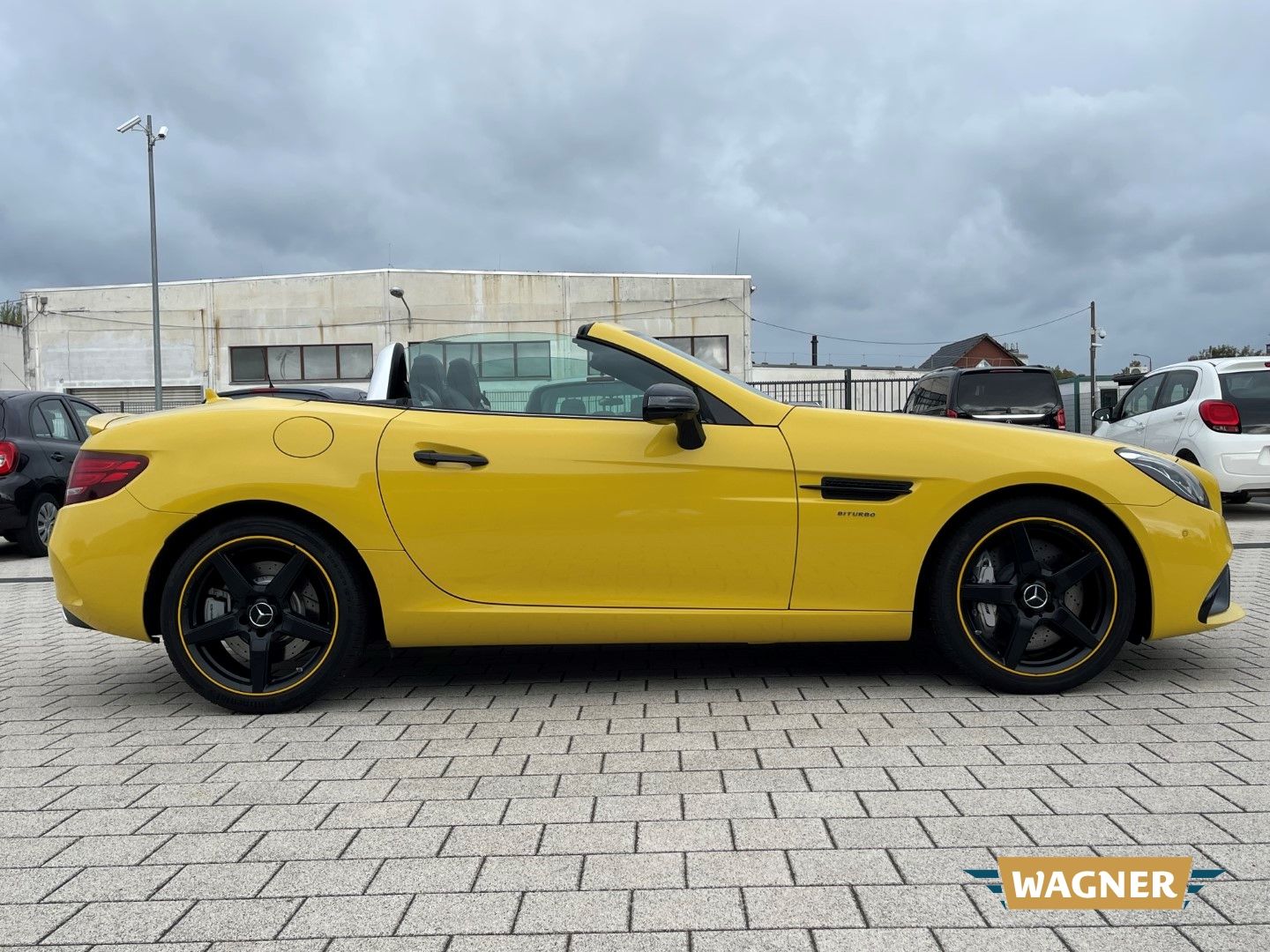 Fahrzeugabbildung Mercedes-Benz SLC 43 AMG FinalEdition  Harman Kardon Sportsitz