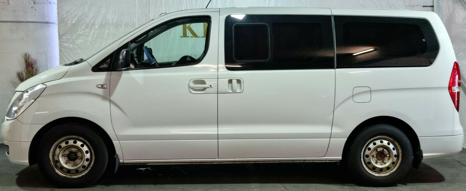 HYUNDAI H-1 Travel Premium 8-Sitzer Familienbus