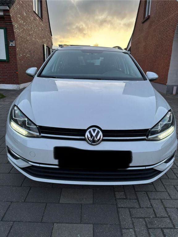 Image of Volkswagen Golf