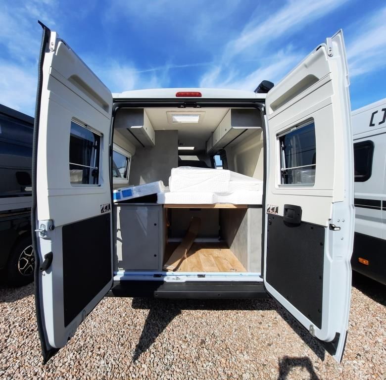 Fahrzeug Übersicht 17 Fahrzeugabbildung Crosscamp ELMNT 6.0 DS Verfüg./Sparen Sie 1.299,- €