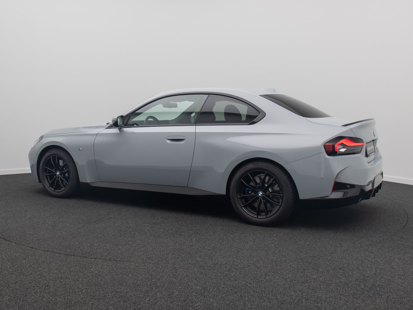Fahrzeugabbildung BMW 220i Coup&eacute; M Sport Alarm DAB HiFi Kamera 19Zoll