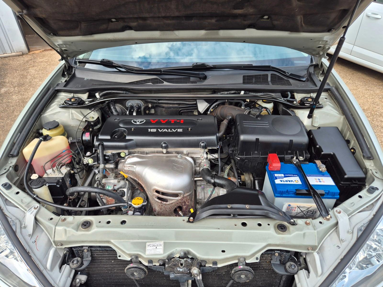 Toyota Camry 2.4 Auto