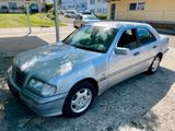 Mercedes-Benz Mercedes Benz C180 AHK LPG Gas - Mercedes-Benz C 180 mit LPG-Antrieb: Limousine