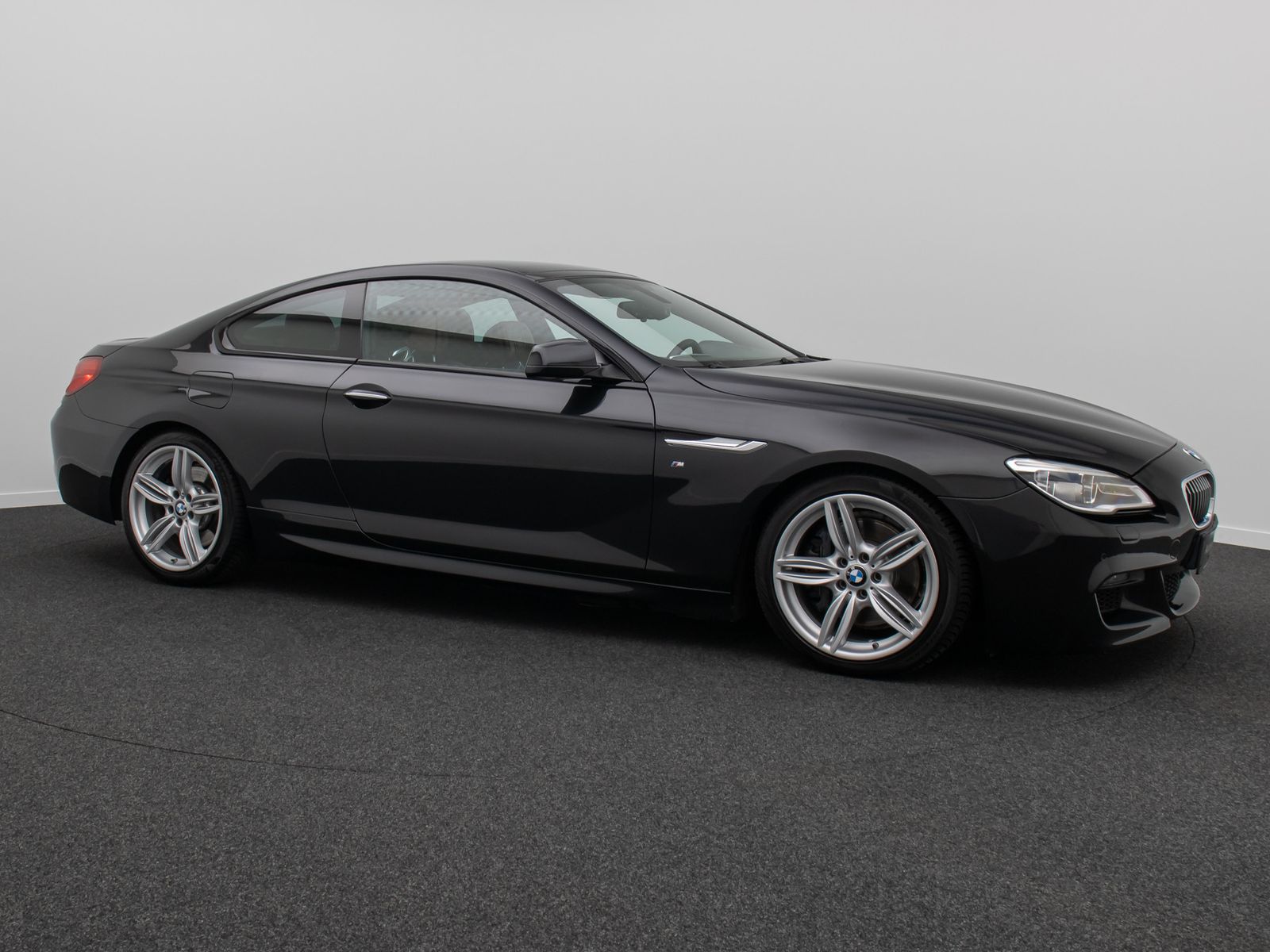 Fahrzeugabbildung BMW 640i xD Coupé M Sport H/K Kamera HUD SoftCl 19"