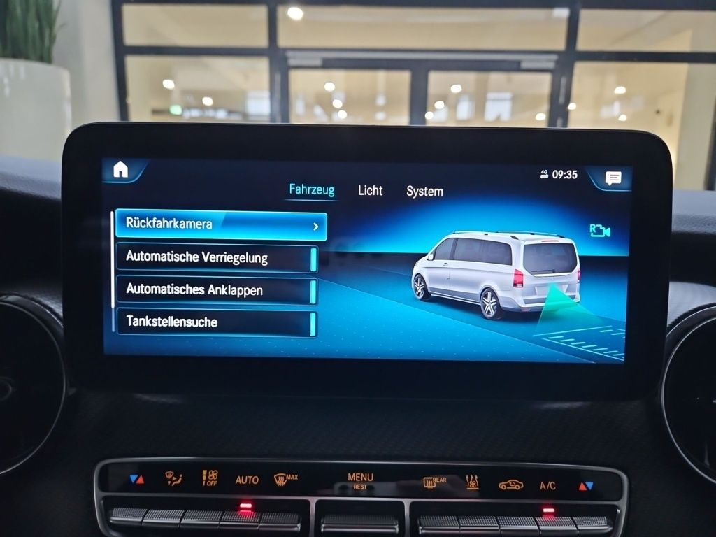 Fahrzeugabbildung Mercedes-Benz V 300 ED lang 4x4 7 Sitze AMG 2,5tAHK Sound STHZ