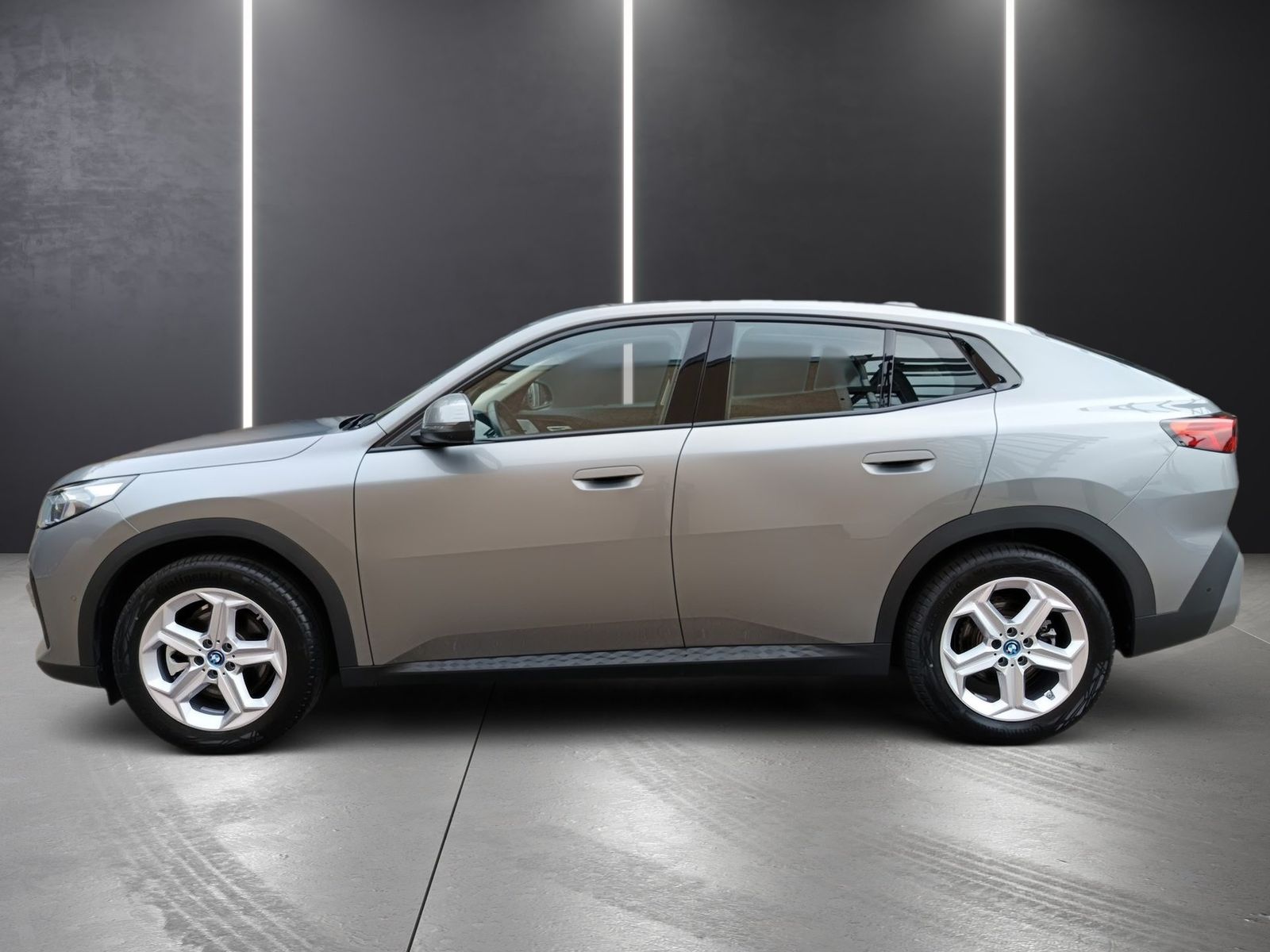 BMW iX2 - Bild 9