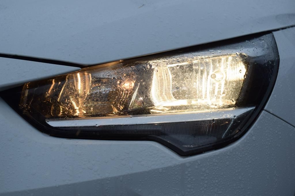Autohaus Zimpel -  Opel Corsa 1.2 Sitzheizung+Lenkradheizung+Parkpilot - Bild 6