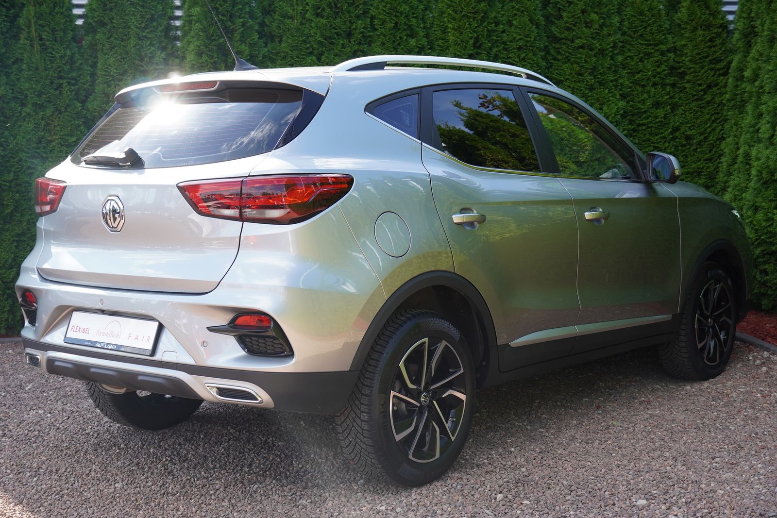 MG ZS