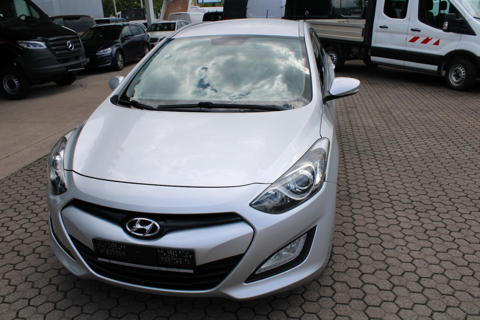 Hyundai i30 cw Trend,Klima,PDC,Alu