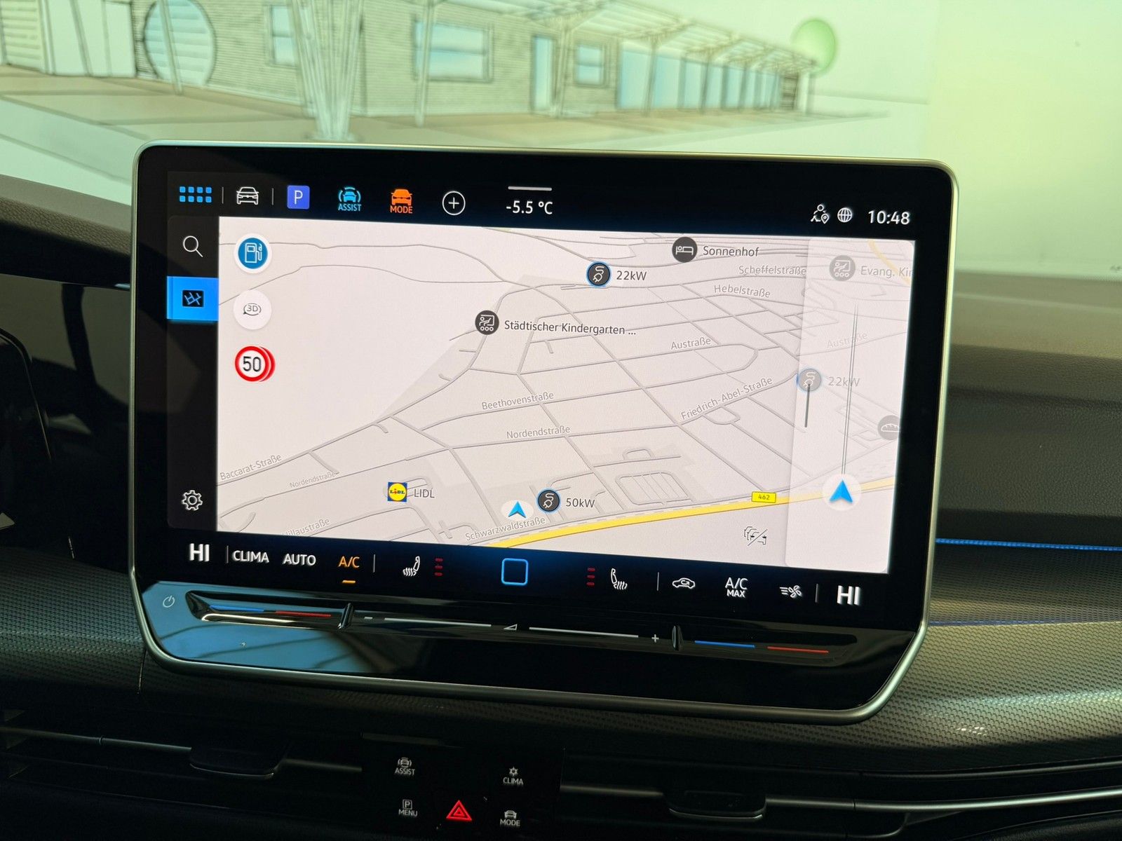Fahrzeugabbildung Volkswagen Golf VIII Lim. 1.5 eTSI 110 kW Style DSG + Navi