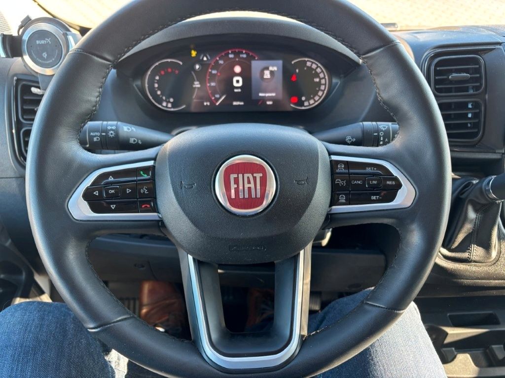 Fahrzeugabbildung Fiat Ducato Maxi35  L2H2 180