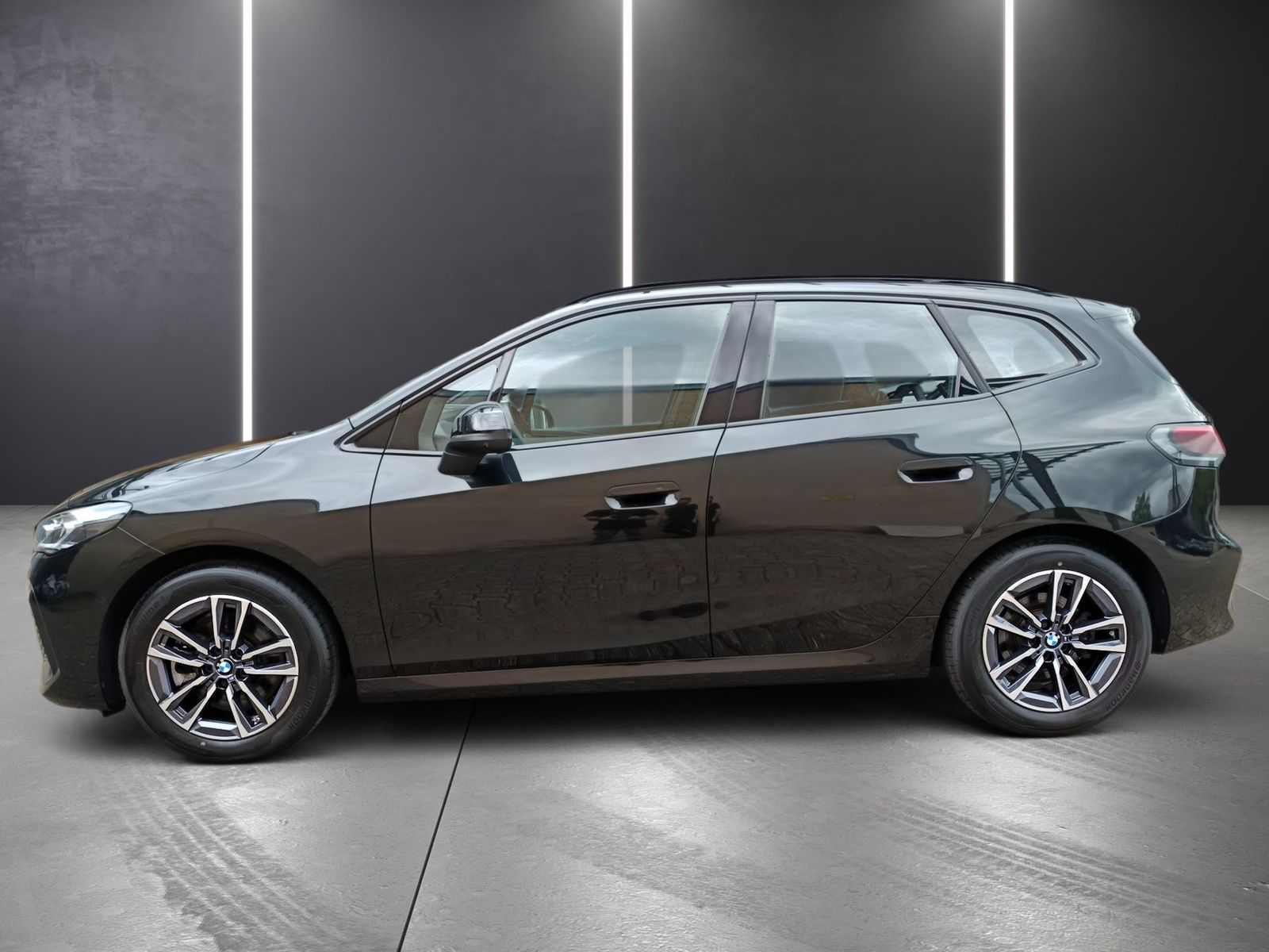 BMW 223 Active Tourer - Bild 9