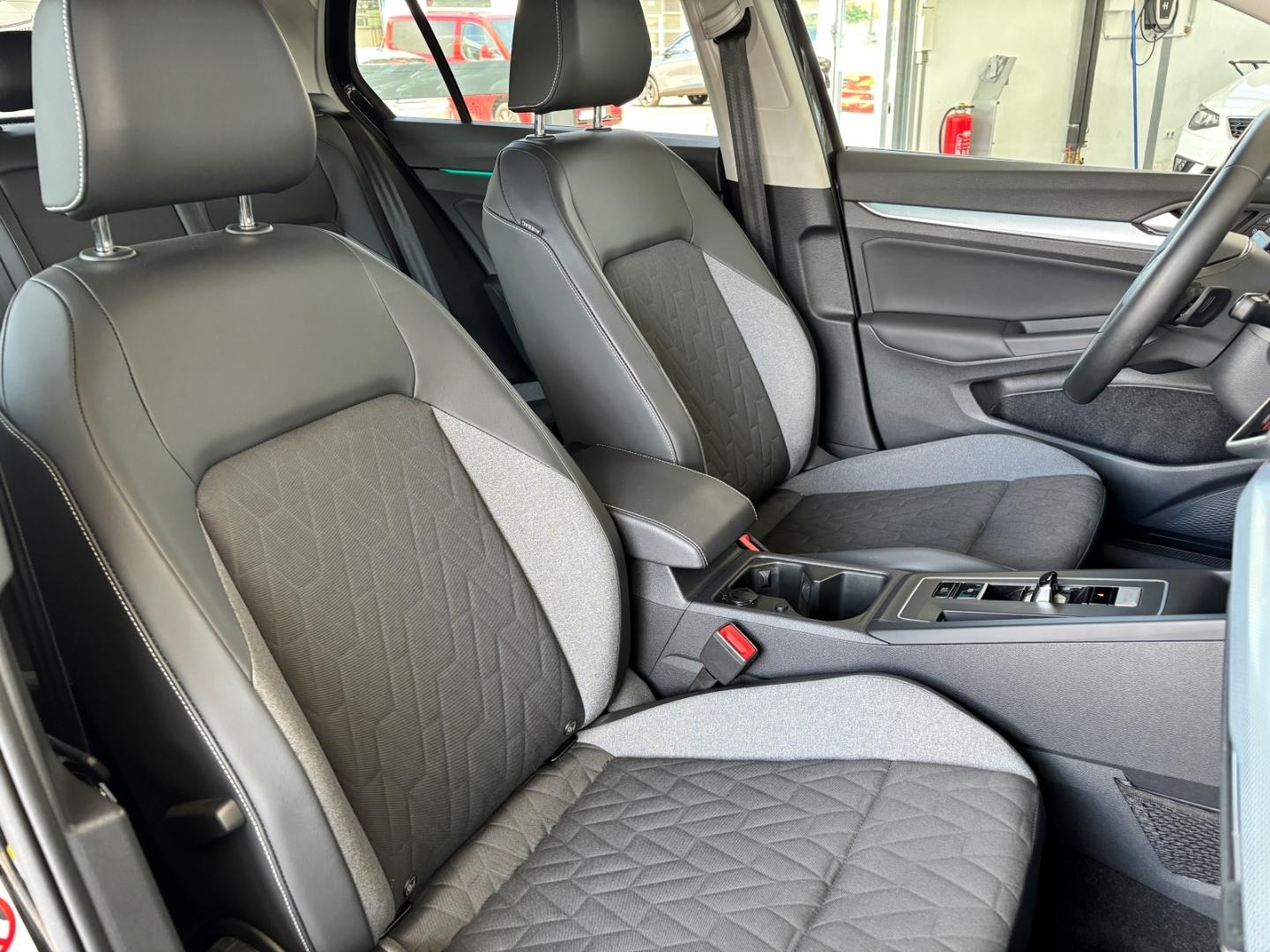 Volkswagen Golf VIII 1.5 eTSI DSG Goal NAVI ACC LED PDC GJR, миниатюра 18