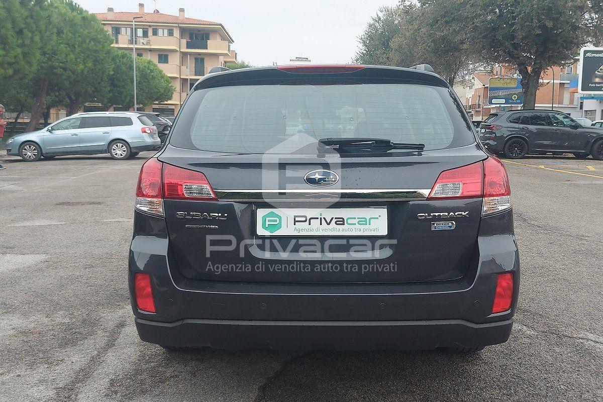 Subaru Outback 2010 — photo 6