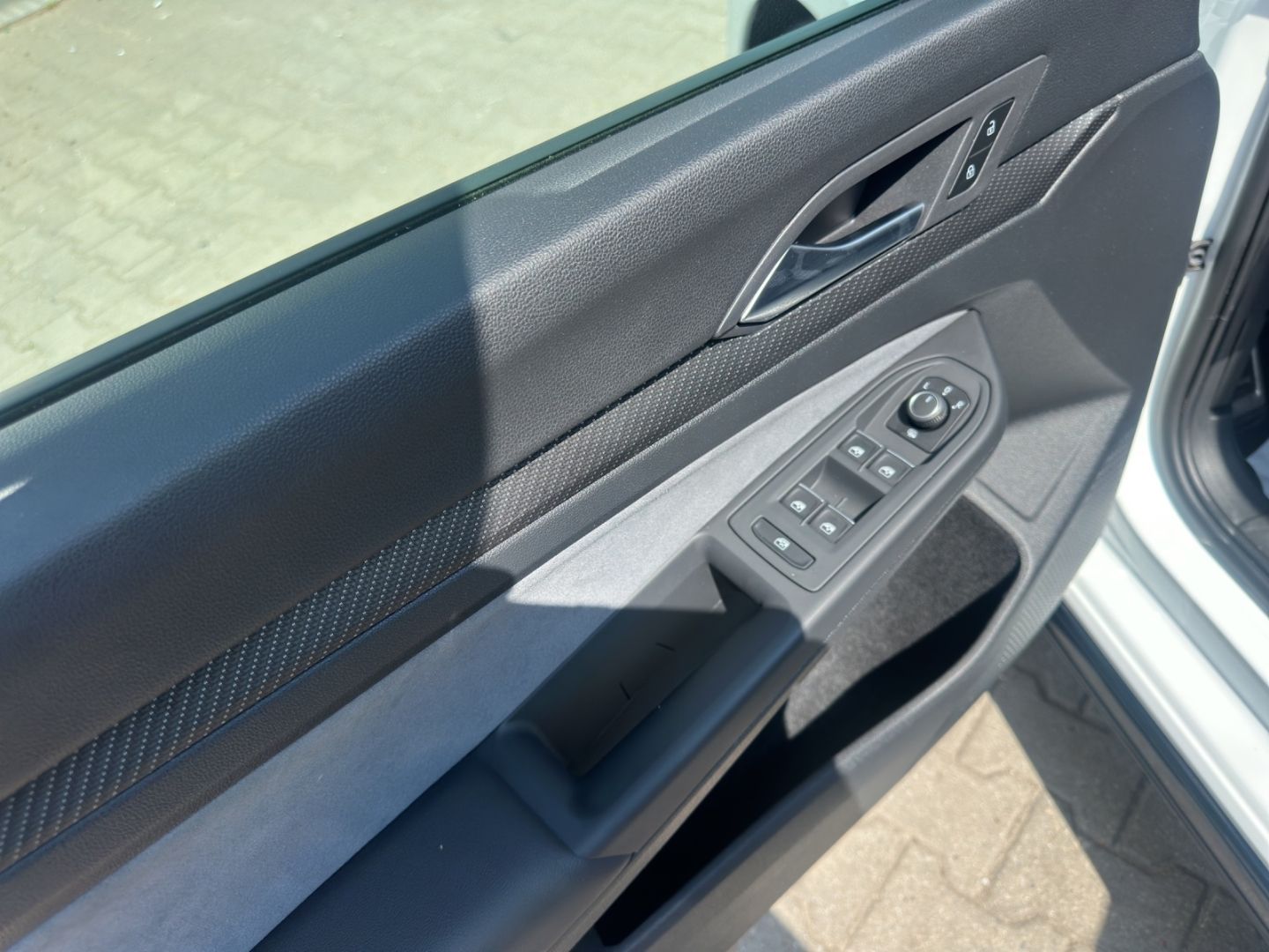 Golf Variant VIII Mildhybrid R-Line 1.5 eTSI DSG