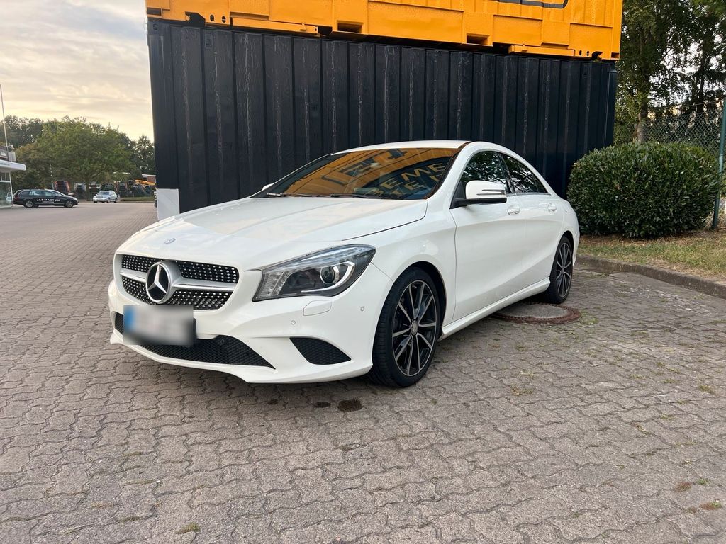 Image of Mercedes-Benz CLA 180