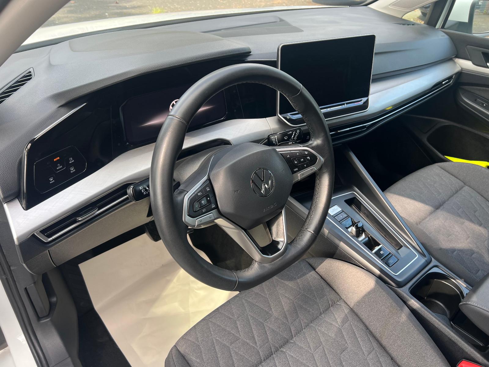 Volkswagen Golf VIII Lim. Life 1.5 eTSI DSG -NAVI -PDC -LED, миниатюра 11