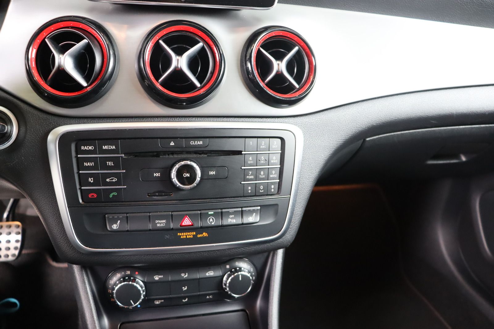 Fahrzeugabbildung Mercedes-Benz CLA 250 Shooting Brake Sport 4Matic