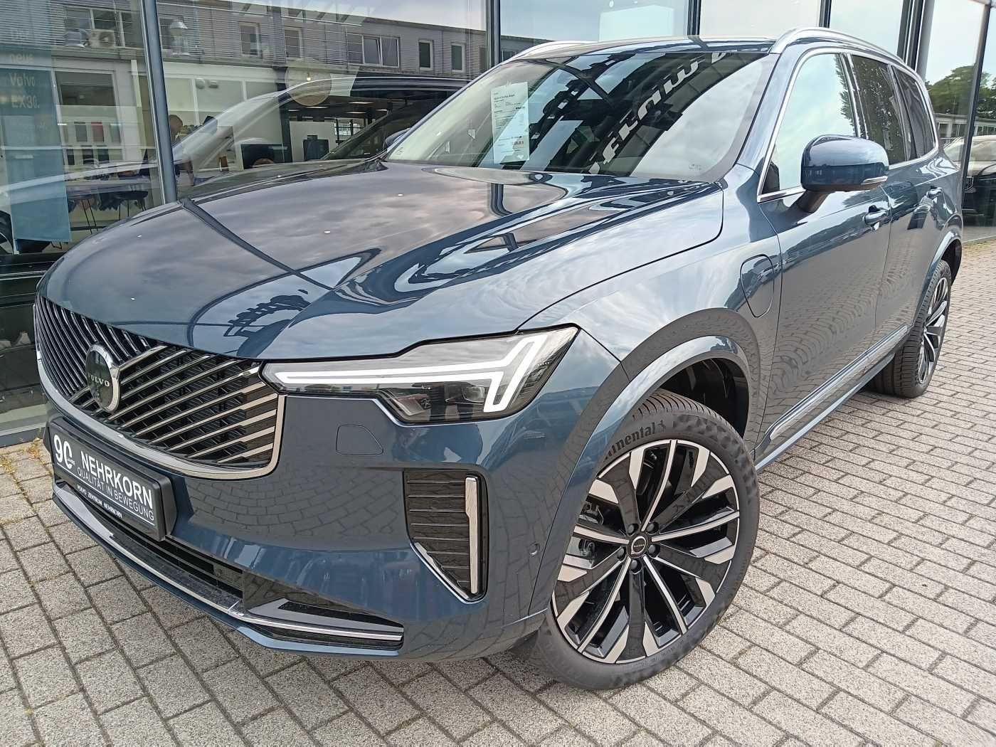 Fahrzeugabbildung Volvo XC90 T8 AWD Plug-in Hybrid Plus Bright