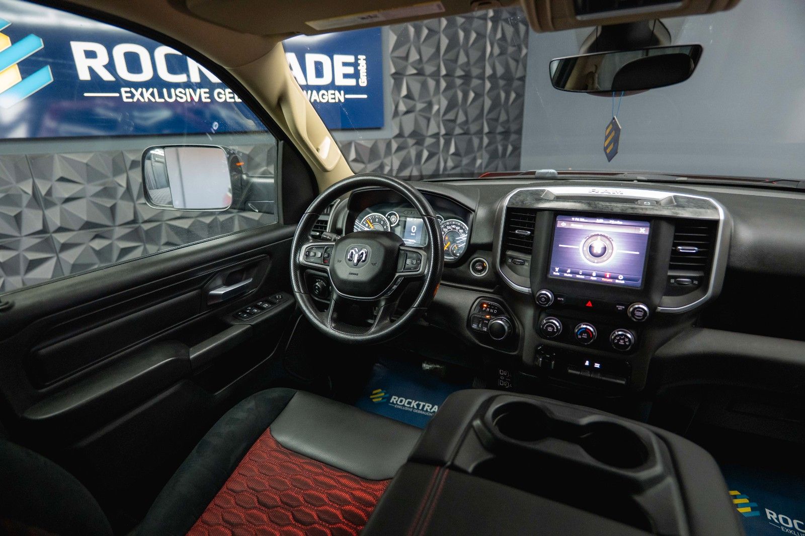 Fahrzeugabbildung Dodge RAM 5.7 V8 HEMI 4x4 RED DEVIL LONGBED Offroad