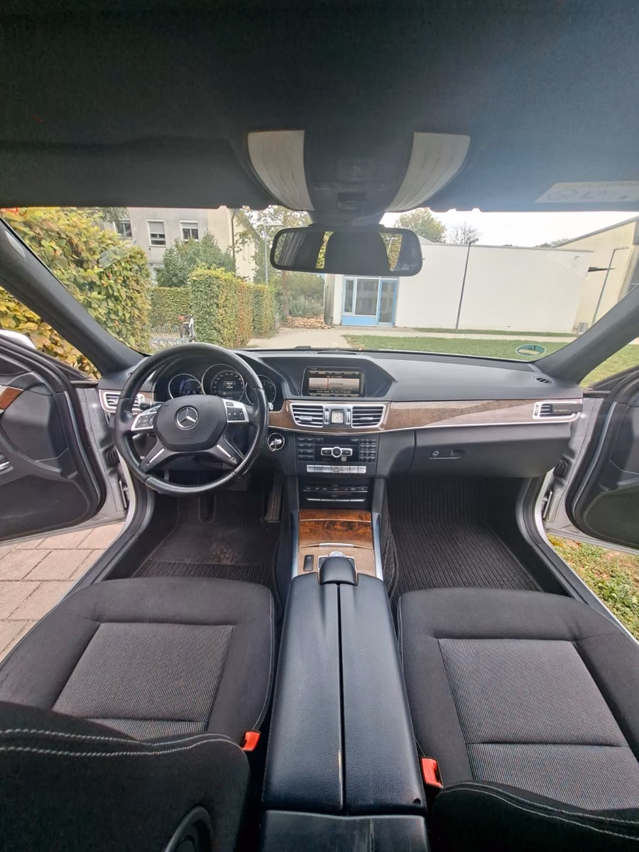Mercedes-Benz E 220 d T-Model 9G Tronic