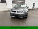 Volkswagen Golf VII Lim. Trendline  TüV bis 01/27 mit Klima - VW Gebrauchtwagen