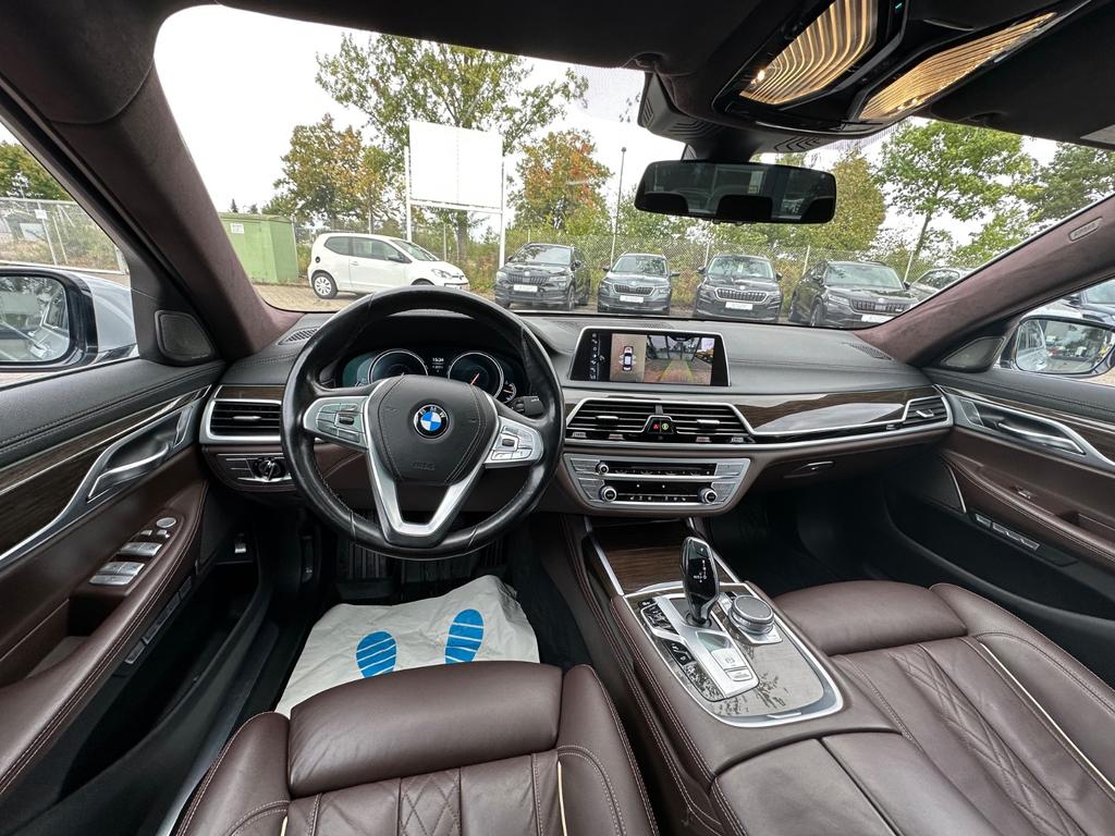 BMW 730