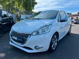 Peugeot 208 1.6 Allure°Garantie°Navi°PDC°SitzHZG° - Peugeot 208 in Kiel