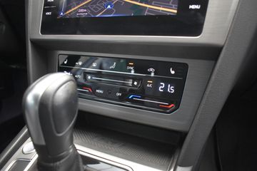 Volkswagen Passat - 9