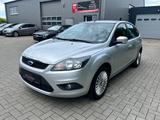 Ford Focus Lim. Titanium *HU/AU NEU*KEYLESS* SITZHZG* - Ford Focus aus 2010: Titanium