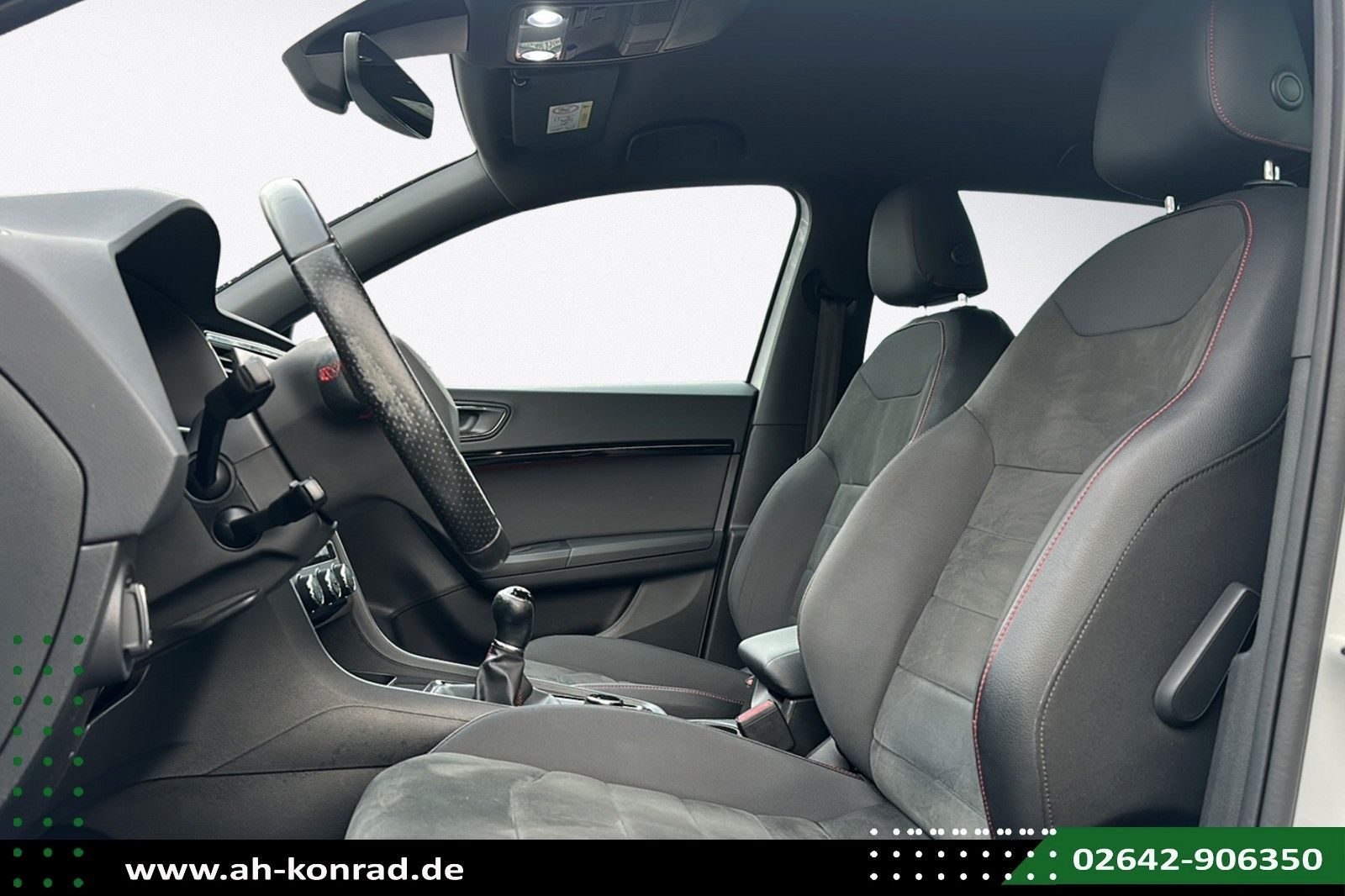 Fahrzeugabbildung SEAT Ateca FR 1.5 TSI Navi-LM-APP-LED-AHK