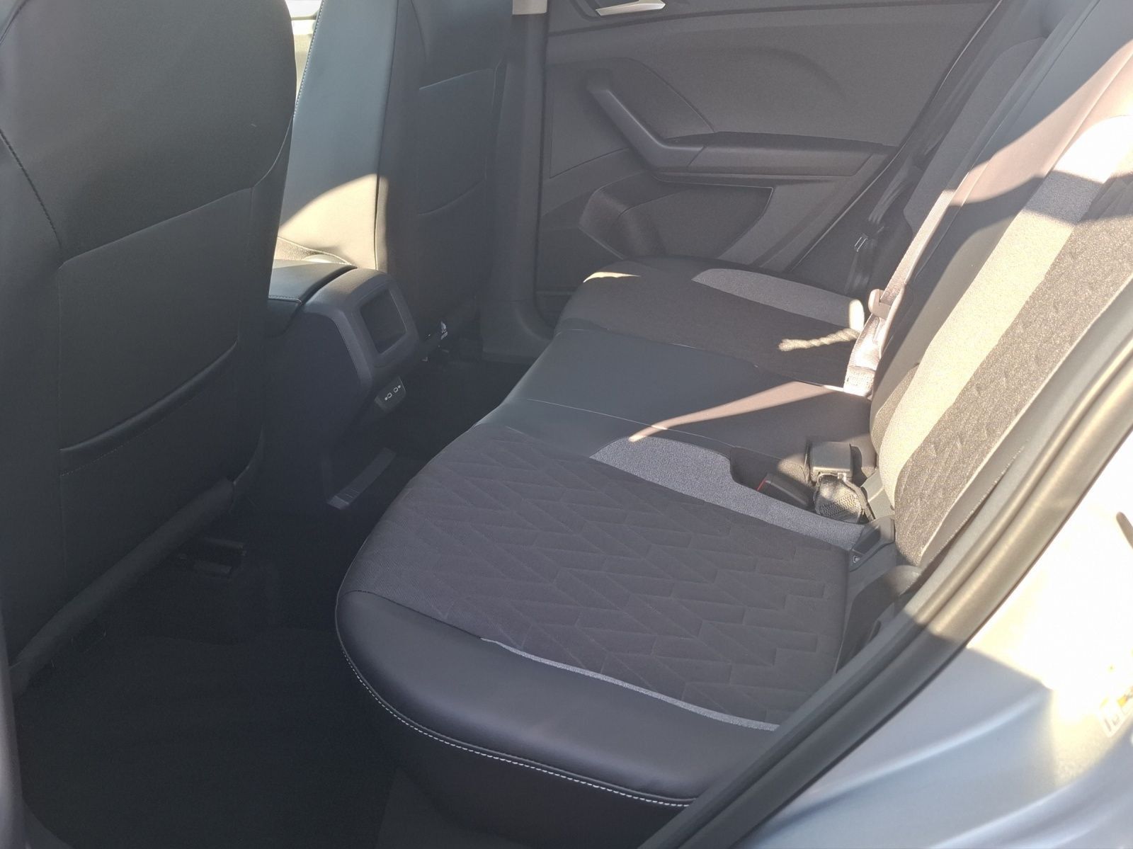 Volkswagen T-Cross - Bild 4