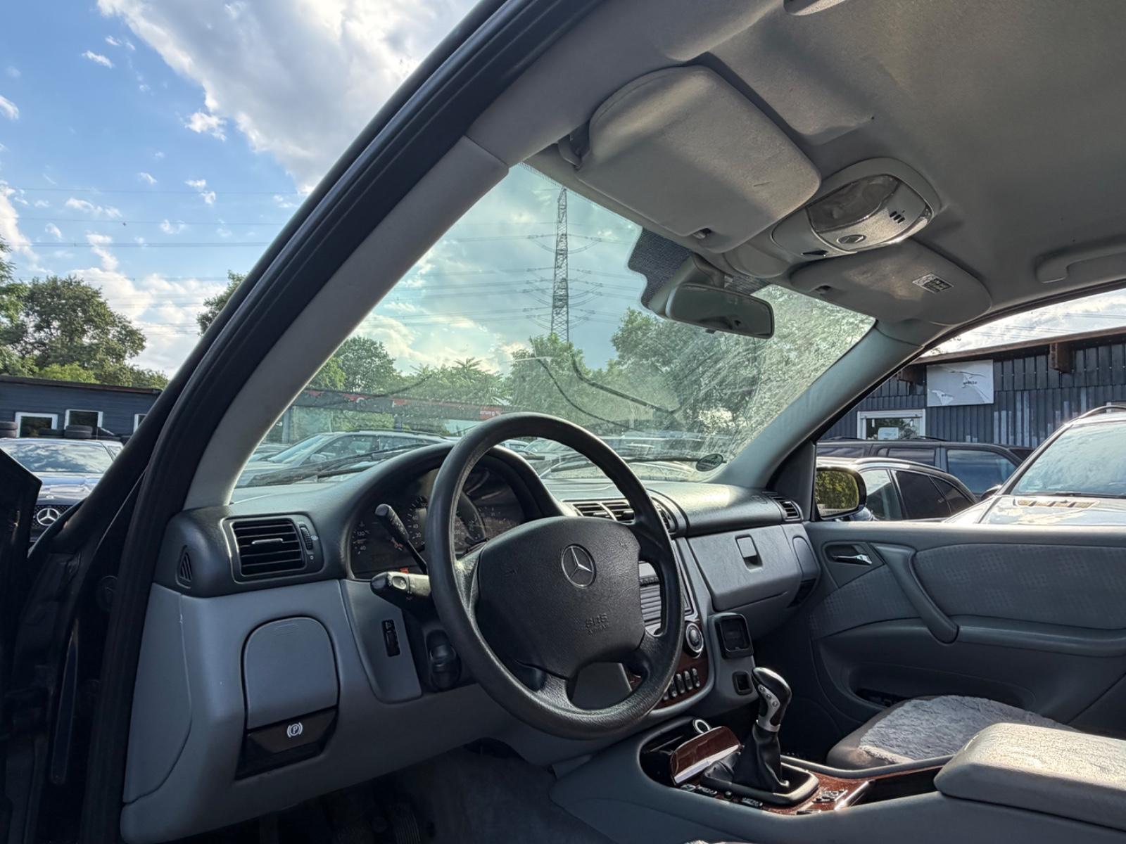 Mercedes-Benz ML 270 CDI 4x4 TÜV27/KLIMA/AHK/TEMPOMAT/E.SPIEGL