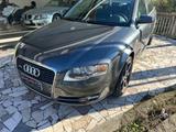 Audi A4 3.0 V6 TDI Avant quattro - Audi A4 aus 2005: TDI