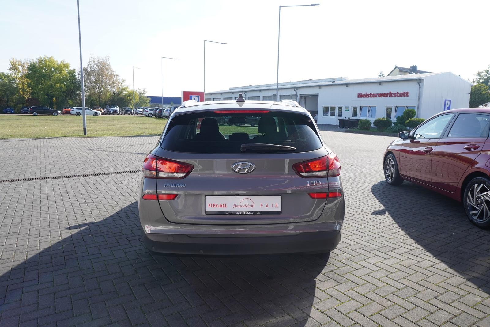 Hyundai i30 Kombi 1.4 T-GDI YES! Navi Kamera Sitzheizung