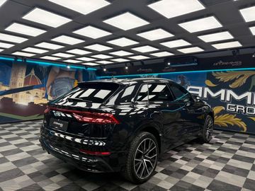 Audi Q8 - 5