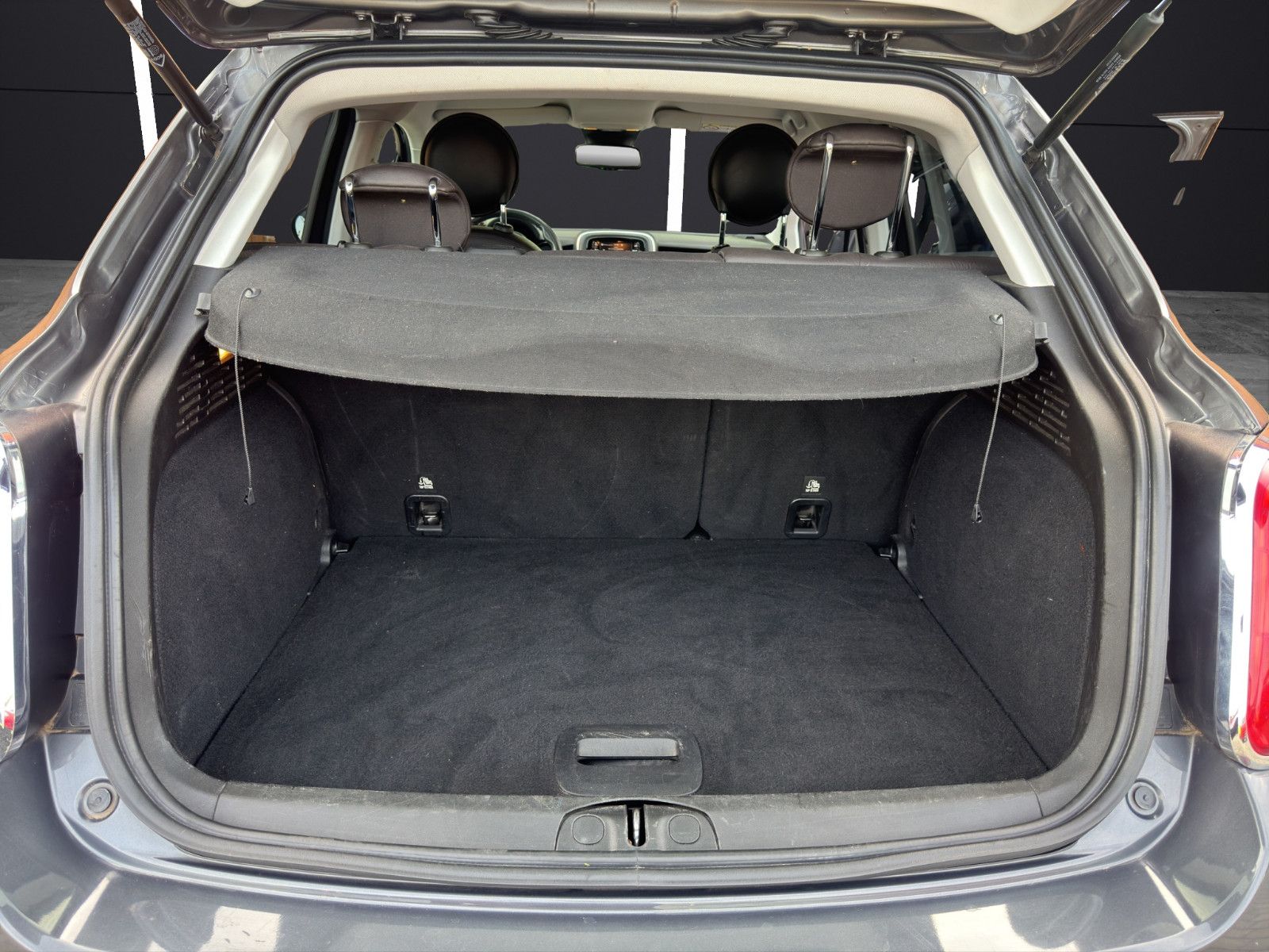 Fahrzeugabbildung Fiat 500X Lounge Tempo*Bi-Xen*2-Zo.-Klimaauto*Keyless