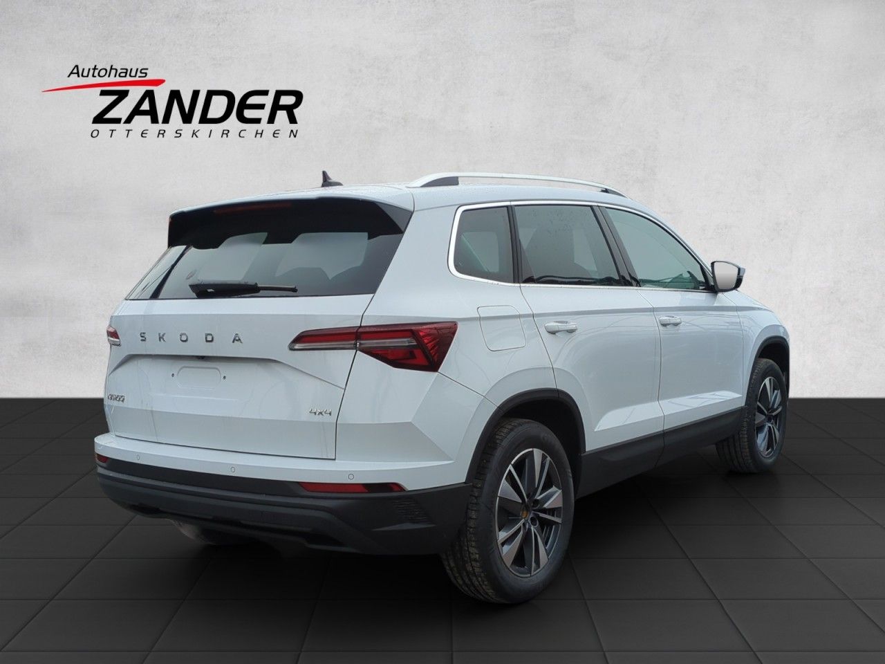 Fahrzeugabbildung SKODA Karoq 4x4 Selection TDI DSG AHK - 5 J.Garantie