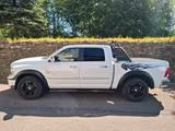 Dodge RAM 1500 Laramie 5.7 Ltr Hemi Kamera Navi LPG - Dodge RAM mit LPG-Antrieb: Geländewagen, 5.7